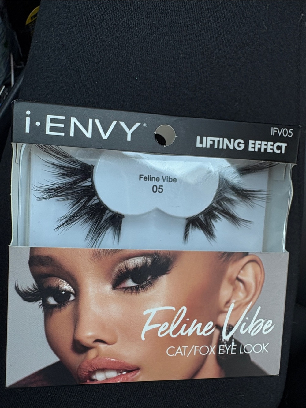 envy Feline Vibe 05 Dramatic Black Lashes - Lifting Effect